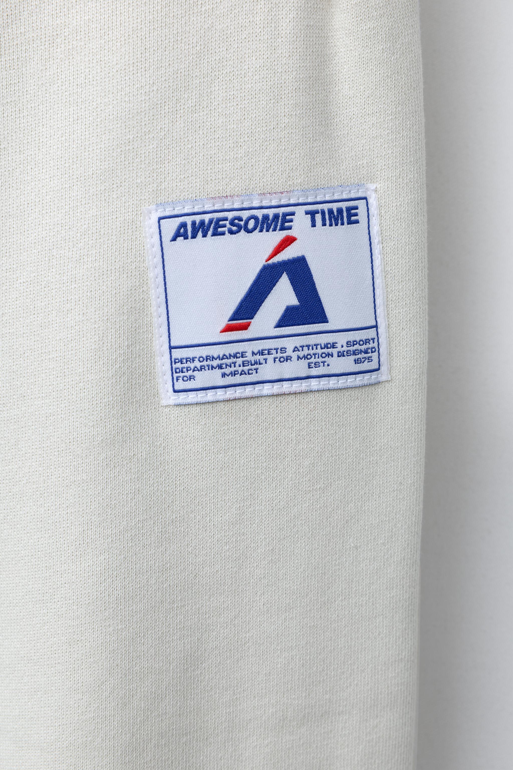 PANTALON DE JOGGING AVEC ÉTIQUETTE